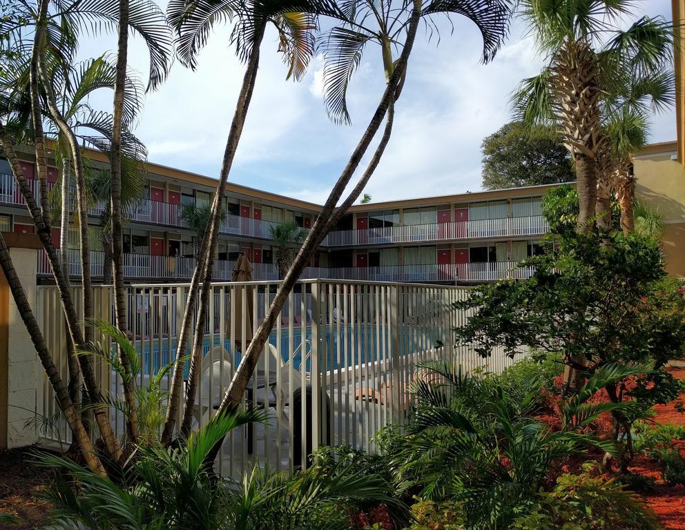 Red Carpet Inn Airport Fort Lauderdale Exterior foto